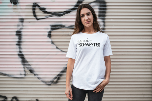 Große Schwester